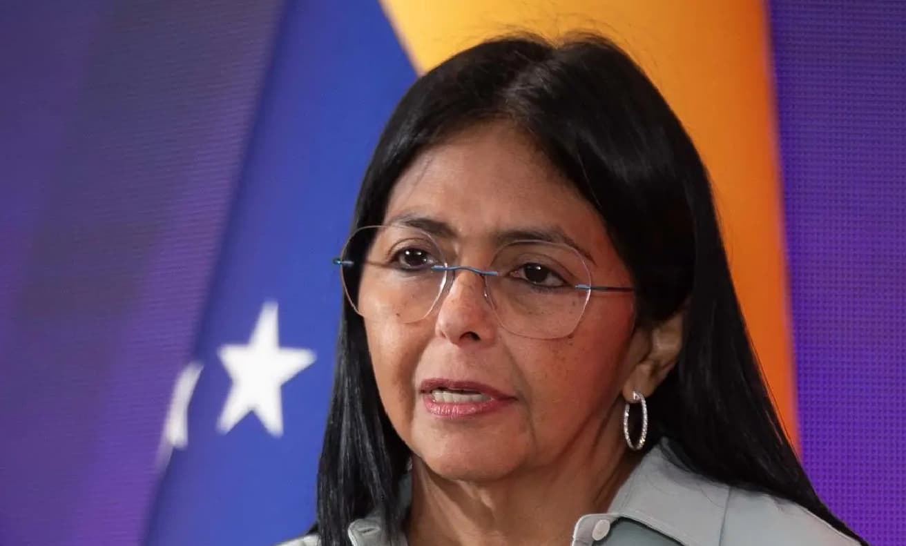 Delcy Rodríguez asume la presidencia interina de Venezuela en medio de una crisis sin precedentes