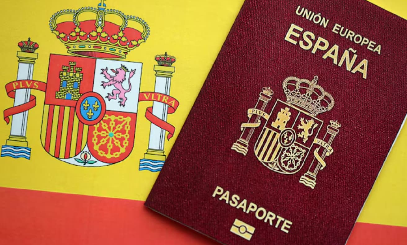 España aprueba regularización extraordinaria para unos 500 mil migrantes